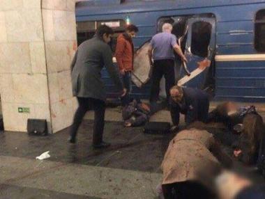 Експлозия в метрото в Санкт Петербург, има жертви