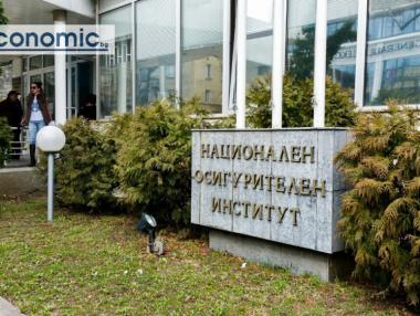 Изплащат пенсиите от 6 април