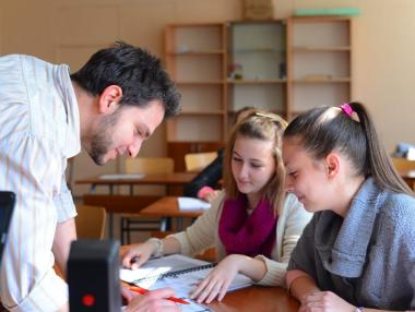 „Заедно в час“ ще набира учители до края на април