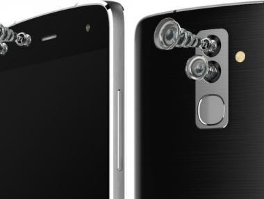 Първият смартфон с 4 камери