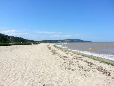 Някои от най-популярните български плажове остават без спасители