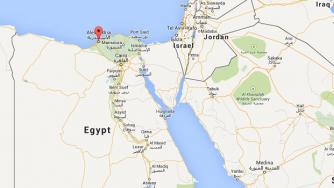 Самоубийствен атентат пред църква в Александрия