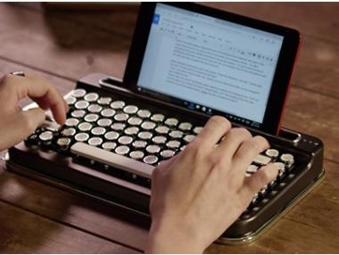 Ретро клавиатурата Penna напомня на пишеща машина
