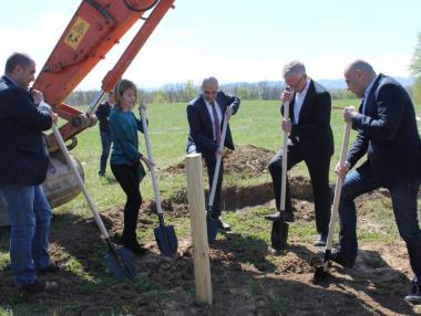 Германска компания започва строеж на завод край Габрово