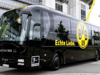 Експлозия до автобуса на Борусия (Дортмунд), има ранен играч