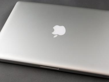 Apple падна до 5-о място в класацията на най-добрите лаптопи