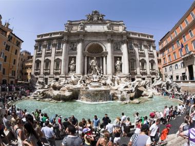 Фонтан ди Треви е „най-доходоносният“ в света