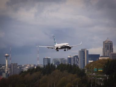 Boeing успешно тества новия самолет 737 MAX 9