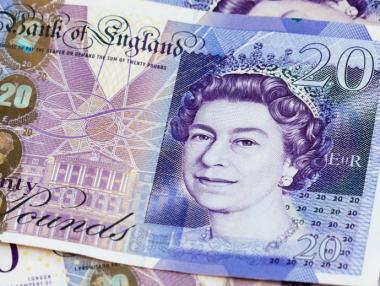 Британският паунд поскъпна след новината за предсрочни избори