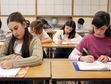 Улесняват процедурата за получаване на помощи за деца