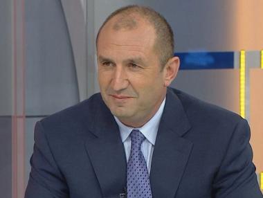 Радев: Армията не може да гарантира независимостта и суверенитета на България