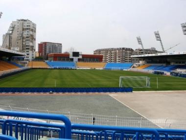 Община Бургас може да купи стадион „Лазур“