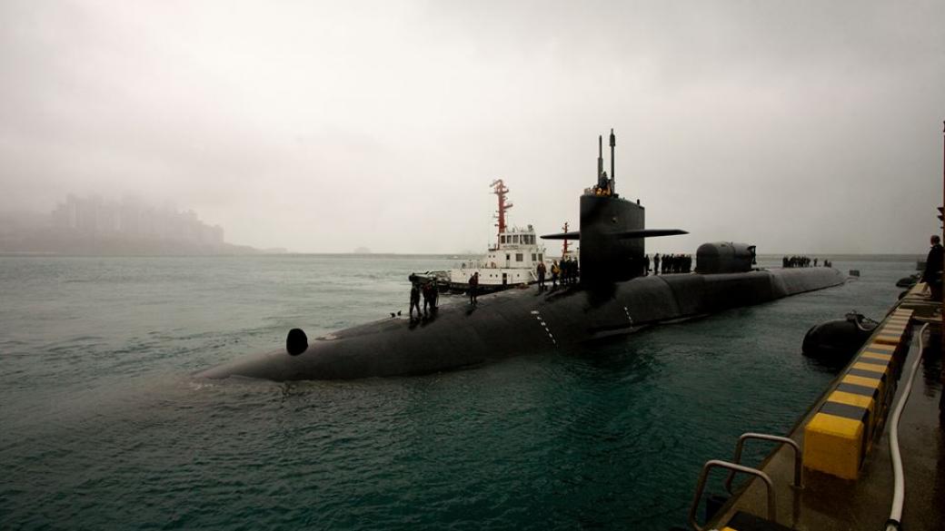 Подводница на САЩ с ракети „Томахоук“ пристигна в Южна Корея