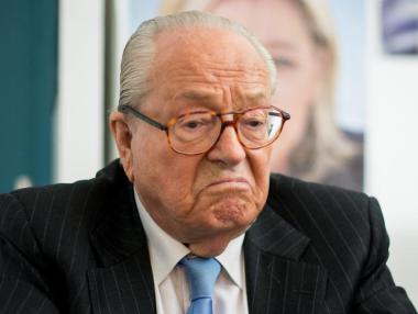 Бащата на Марин Льо Пен разкритикува предизборната й кампания