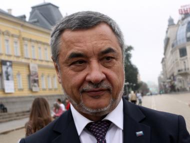 Симеонов: Не виждам проблем главният прокурор да се среща с живи хора