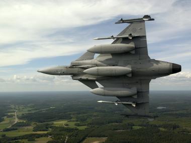 Герджиков оставя на Борисов да преговаря за новите изтребители