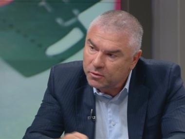 Марешки няма да се откаже доброволно от имунитета си