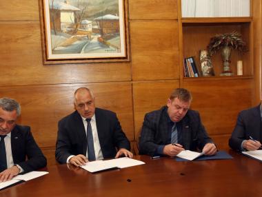 ГЕРБ и патриотите започват разговори за министерските постове