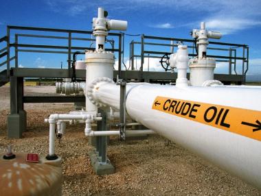 Петролният картел обмисля да ограничи производството още 9 месеца