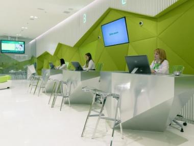 Банка ДСК откри клон с пълно дигитално обслужване