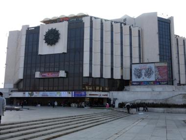 Правителството отново смени директорите в НДК