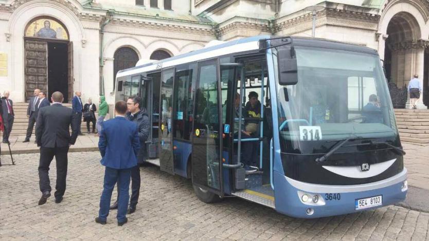 Нов електробус тръгва по улиците на София