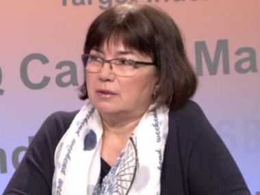 Цецка Цачева освободи директора на Агенцията по вписвания