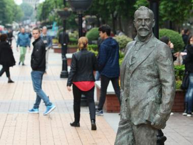 Удължават пешеходната зона на бул. „Витоша“, трамваите остават