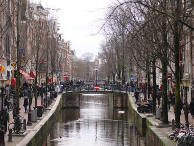 Страната, в която половината жители работят на половин работен ден