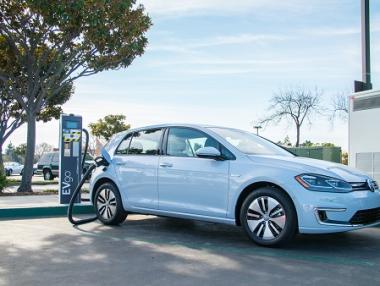 Румъния дава 10 хил. евро за всеки закупен електромобил