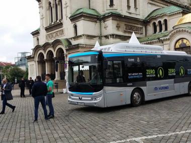 Измина 4-месечният тестови период на електробуса по линия 84