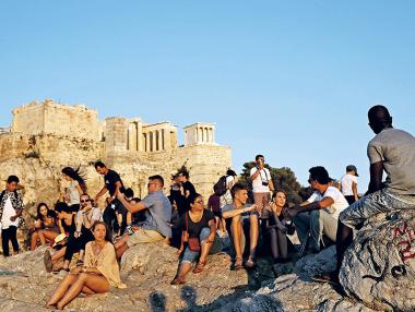 Гърция спасява икономиката с туризъм