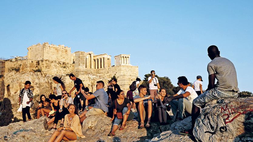 Гърция спасява икономиката с туризъм