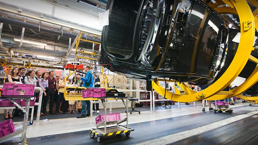 BMW спря производството на автомобили в няколко завода