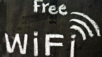 ЕС ще финансира безплатен интернет във всяко селище