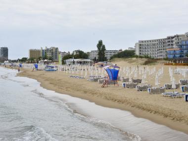 Колко ще струва сянката по Черноморието това лято