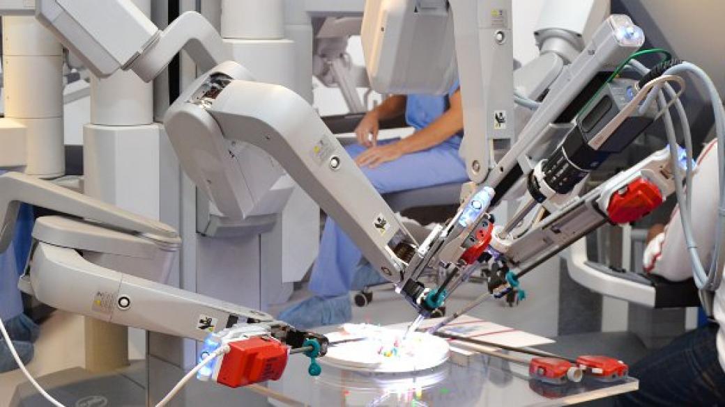 Роботи ще заменят писателите и хирурзите до 2053 г.