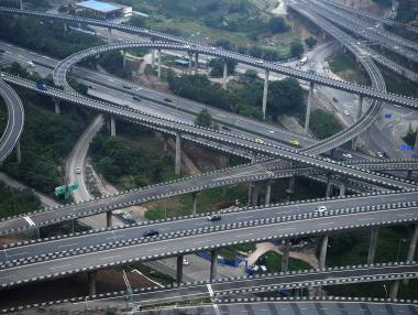 В Китай откриха най-сложния надлез в света