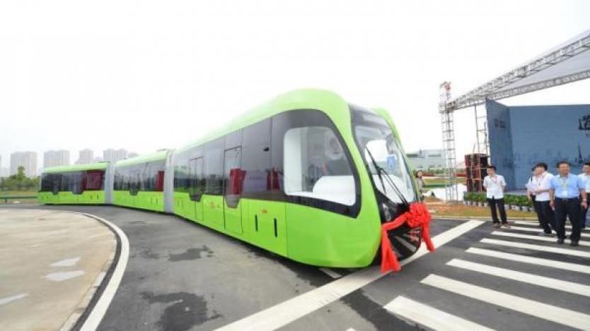 Китайската CRRC представи евтина и бърза жп система