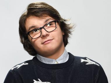 Главният герой от „Не така, брат!“ изобрети дрон, който спасява от лавини