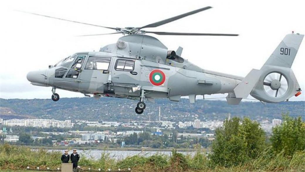 Български военен хеликоптер падна в Черно море