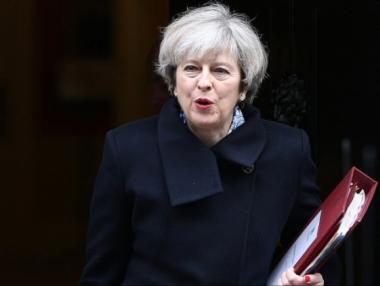 Тереза Мей ще оглави кабинет с подкрепата на ДЮП