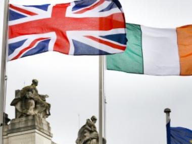 Премиерът на Ирландия е притеснен от съюза на ДЮП с Тереза Мей