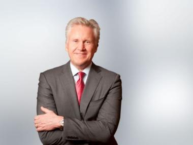 Директорът на General Electric сдава поста