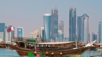 Катар стабилизира пазарите си, чувства се „изключително комфортно” въпреки санкциите