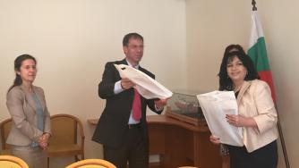 Официално удължиха договора на „Тотал“ за проучване за нефт в блок „Хан Аспарух“