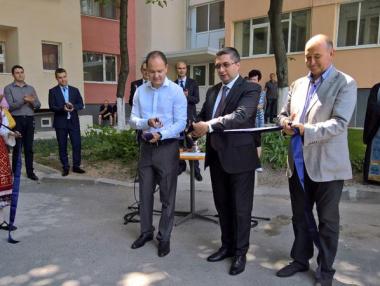 Част от блоковете за саниране може да останат за 2018 г.