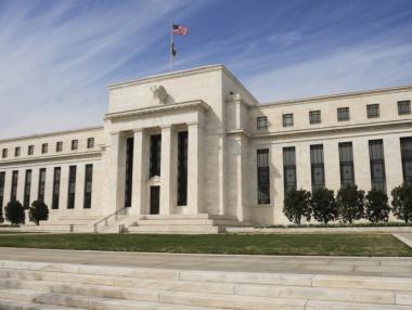 Какво следва за пазарите и бизнеса от решението на Фед за лихвите