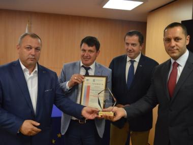 Социални инициативи с награди за насърчаване на предприемачеството