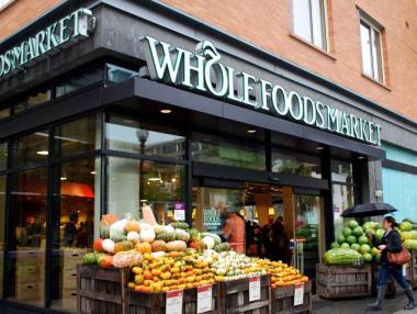 Amazon купува веригата Whole Foods за $13.7 милиарда